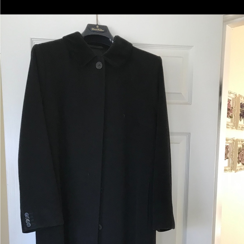 Black trench with velvet collar